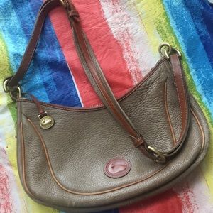 Vintage Dooney and Burke Leather Purse 👜